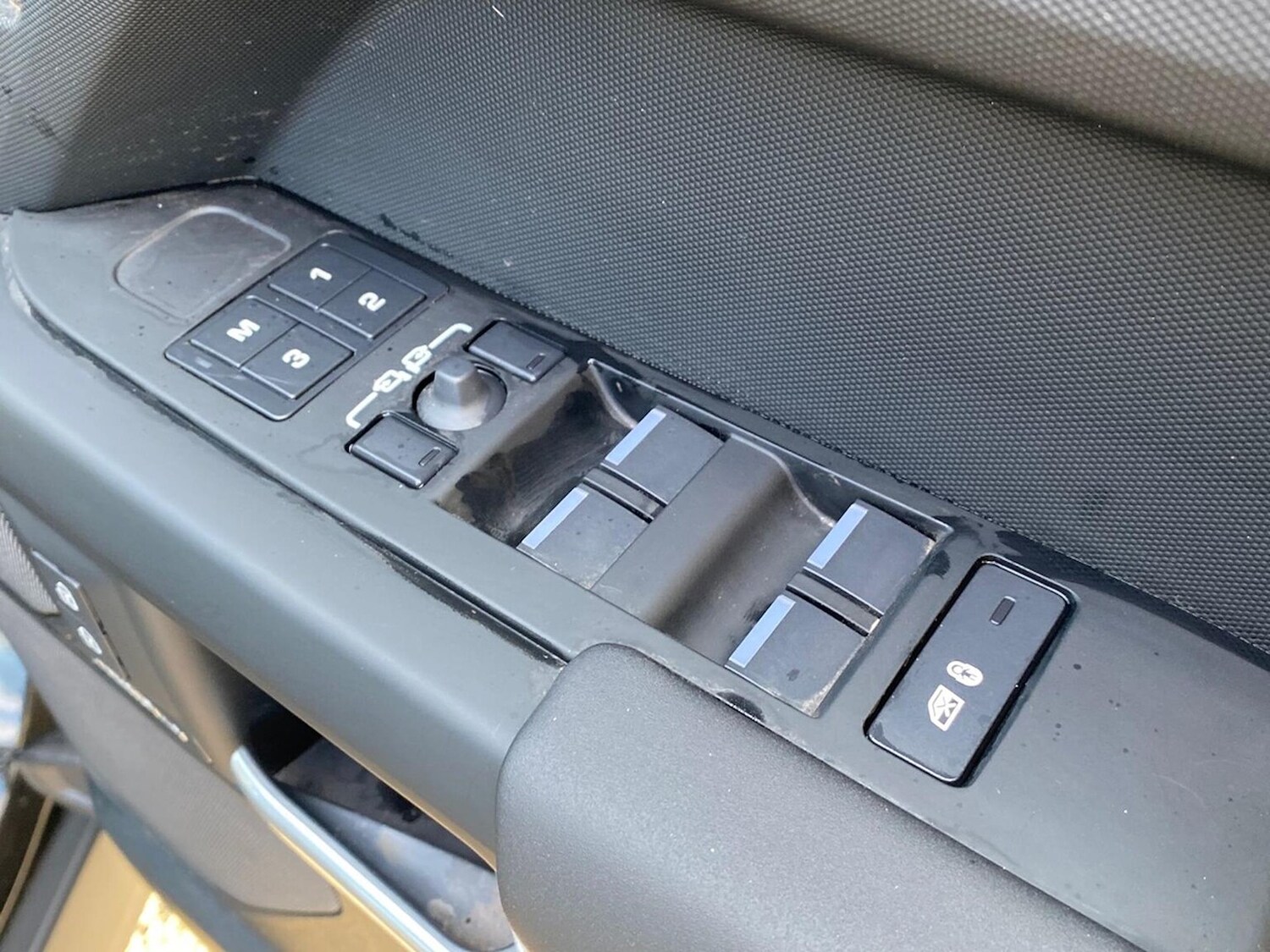 Used Land Rover Defender 2024 for sale - 77487886: Photo 25