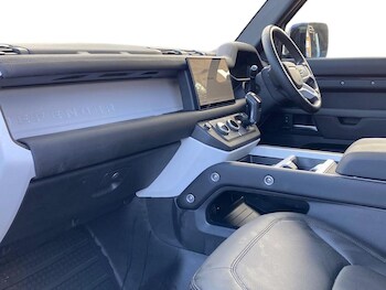 Used Land Rover Defender 2024 for sale - 77487886: Photo