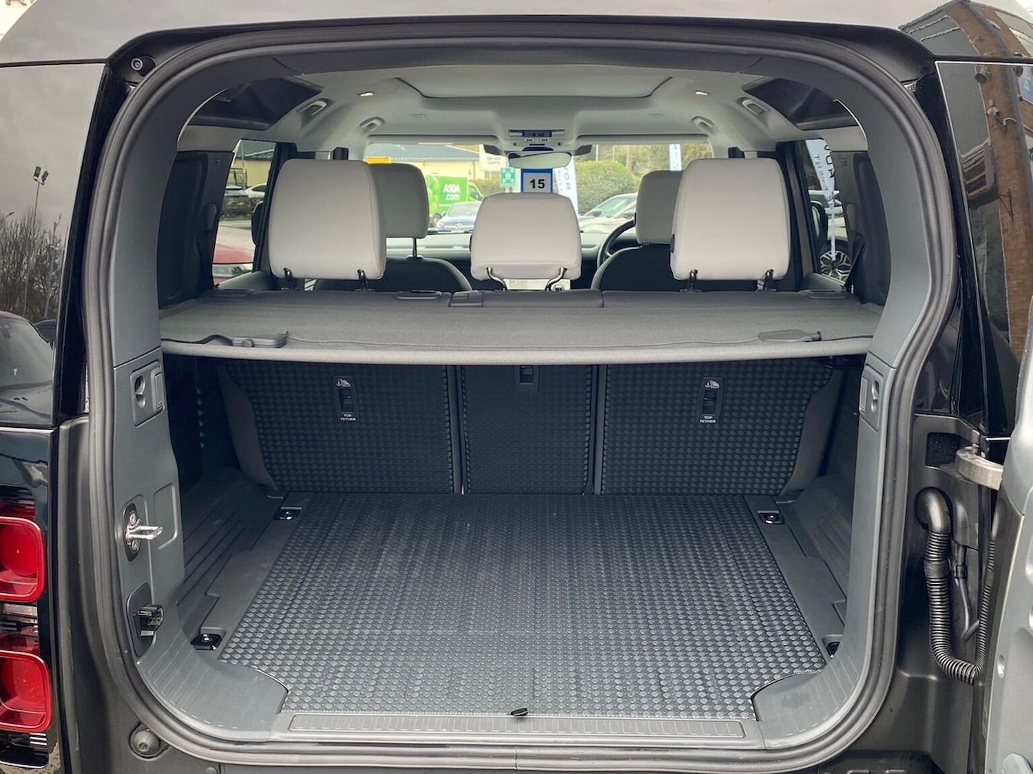 Used Land Rover Defender 2025 for sale - 78193557: Photo 12