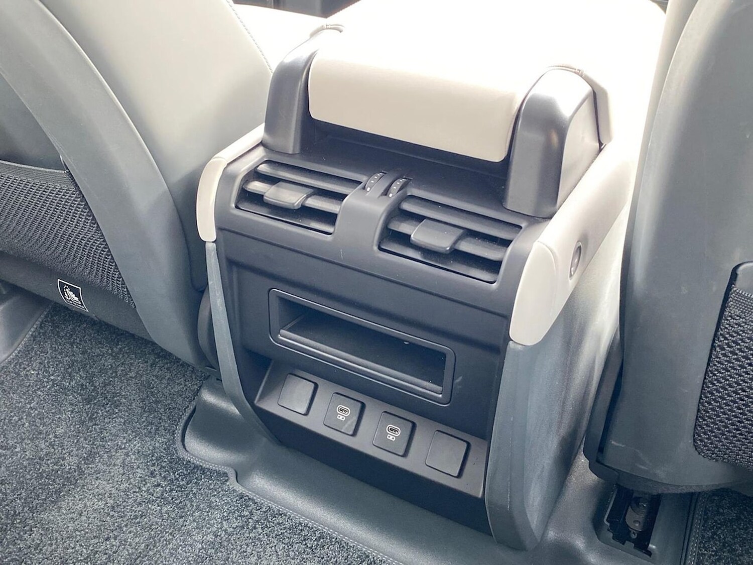 Used Land Rover Defender 2025 for sale - 78193557: Photo 20