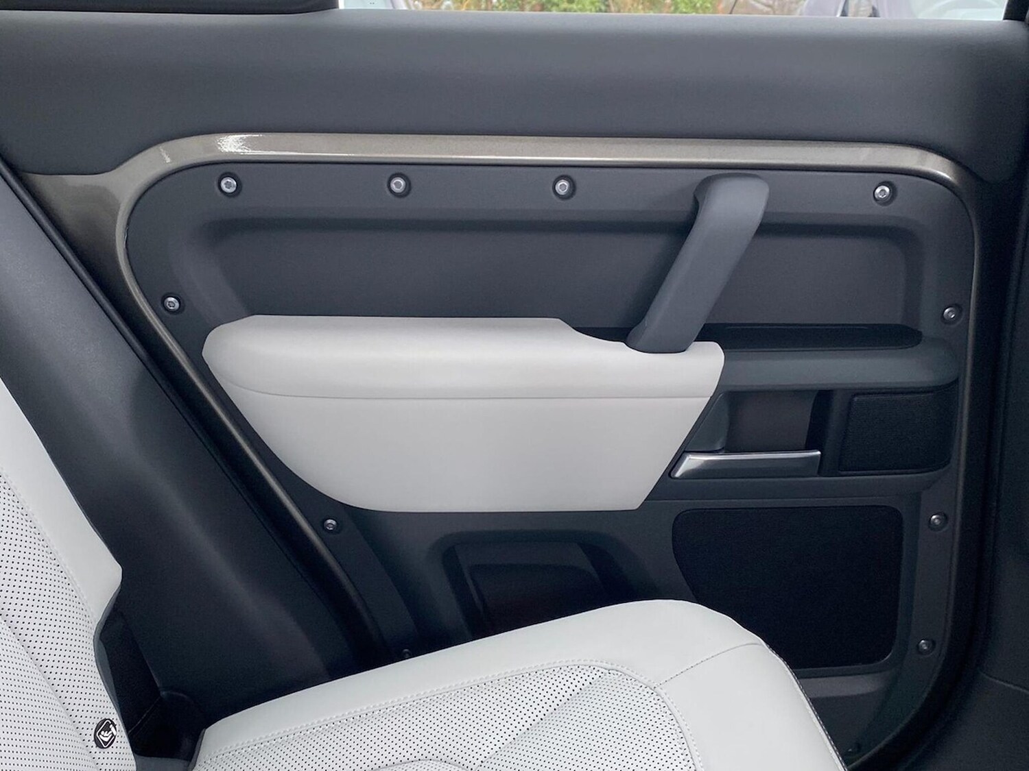 Used Land Rover Defender 2025 for sale - 78193557: Photo 34