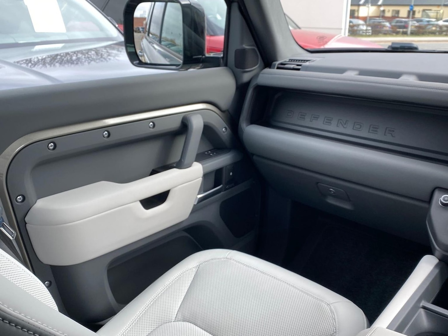 Used Land Rover Defender 2025 for sale - 78193557: Photo 35