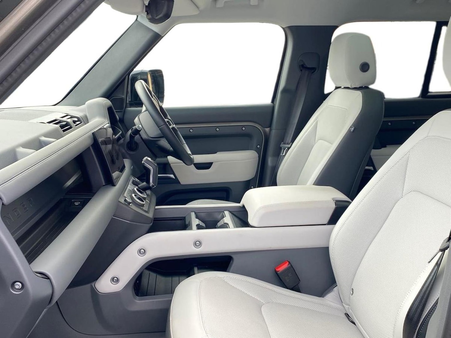 Used Land Rover Defender 2025 for sale - 78193557: Photo 5