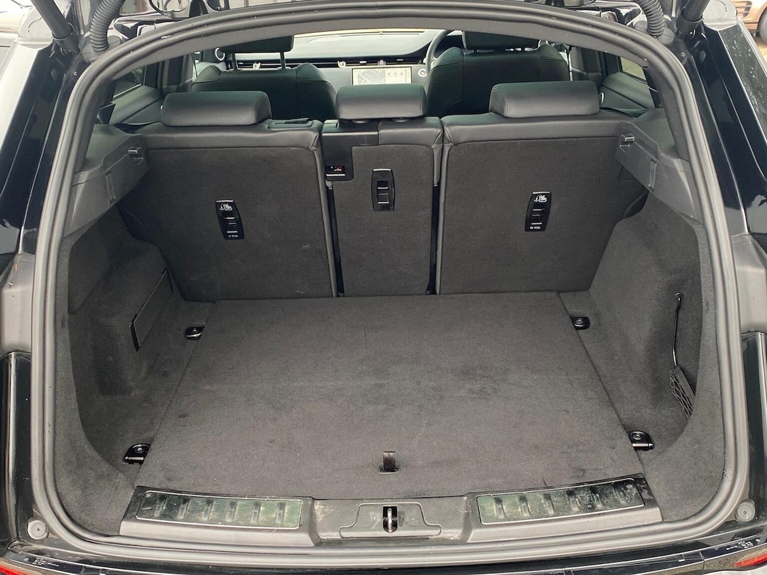 Used Land Rover Range Rover Evoque 2025 for sale - 77595501: Photo 10