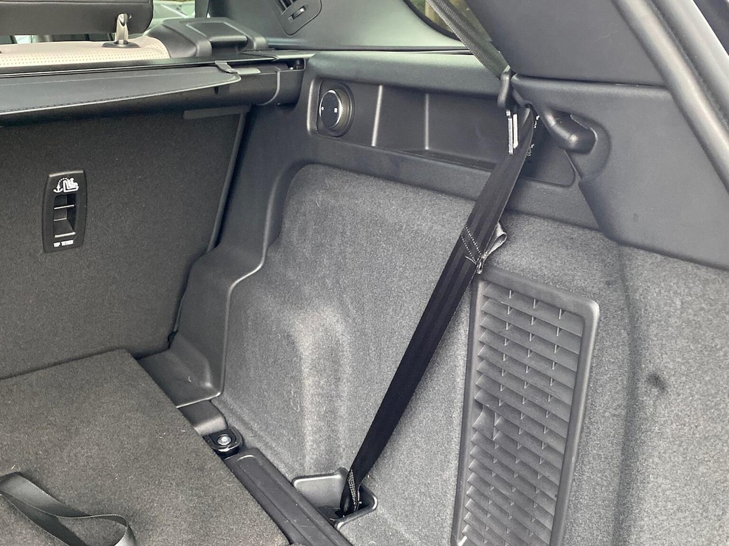 Used Land Rover Discovery Sport 2024 for sale - 76963574: Photo 27