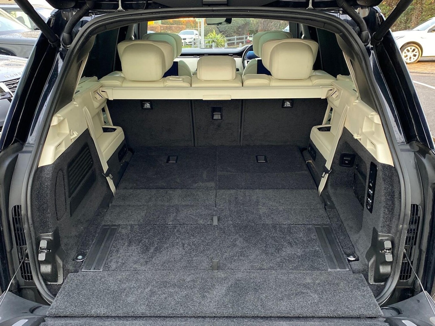 Used Land Rover Range Rover 2022 for sale - 76497234: Photo 10