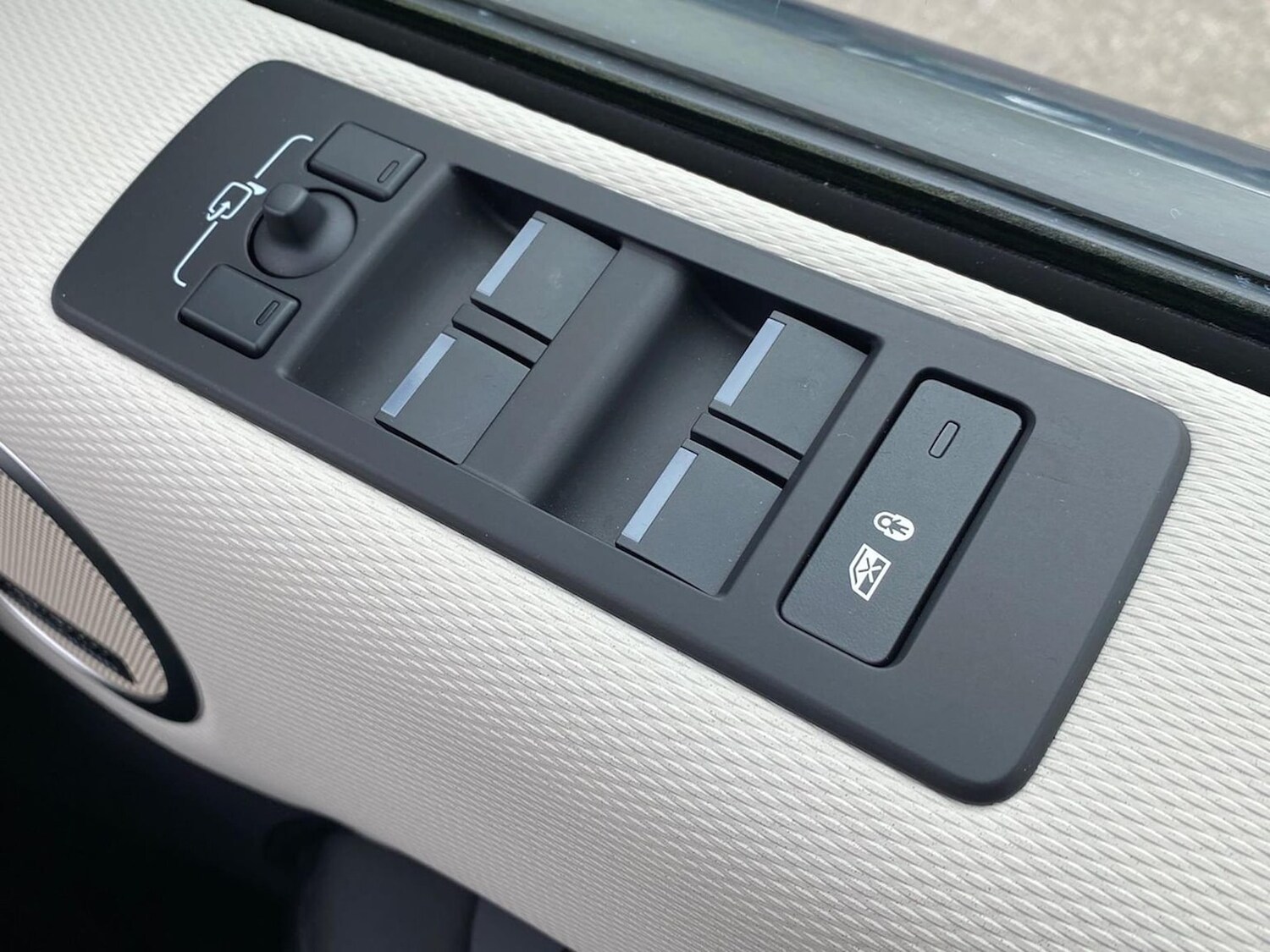 Used Land Rover Discovery 2024 for sale - 78193633: Photo 27