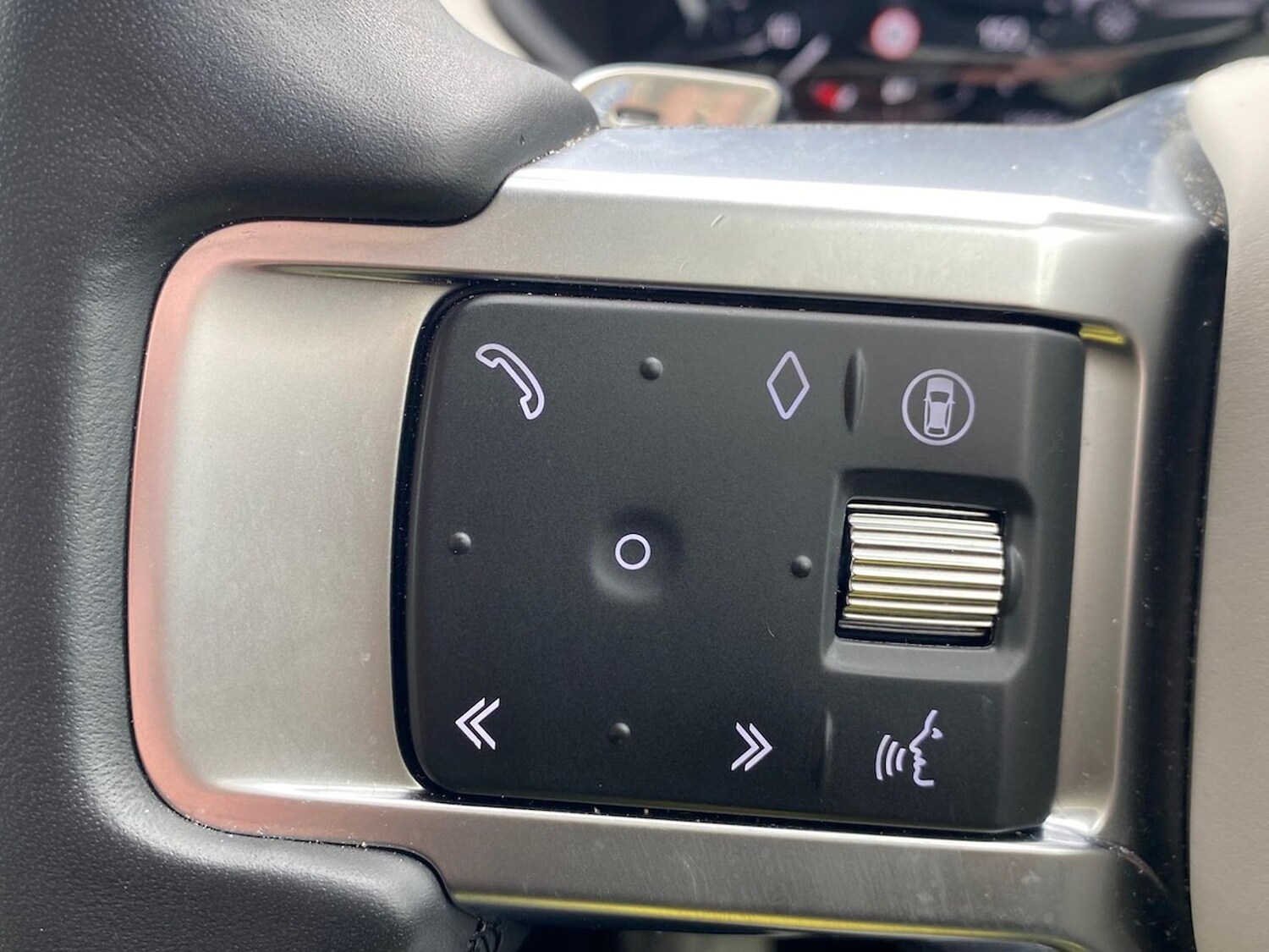 Used Land Rover Discovery 2024 for sale - 78193633: Photo 33