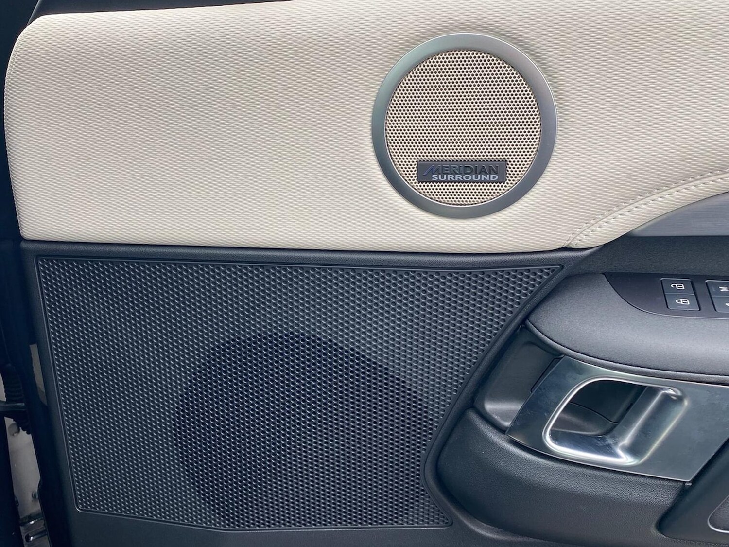 Used Land Rover Discovery 2024 for sale - 78193633: Photo 38