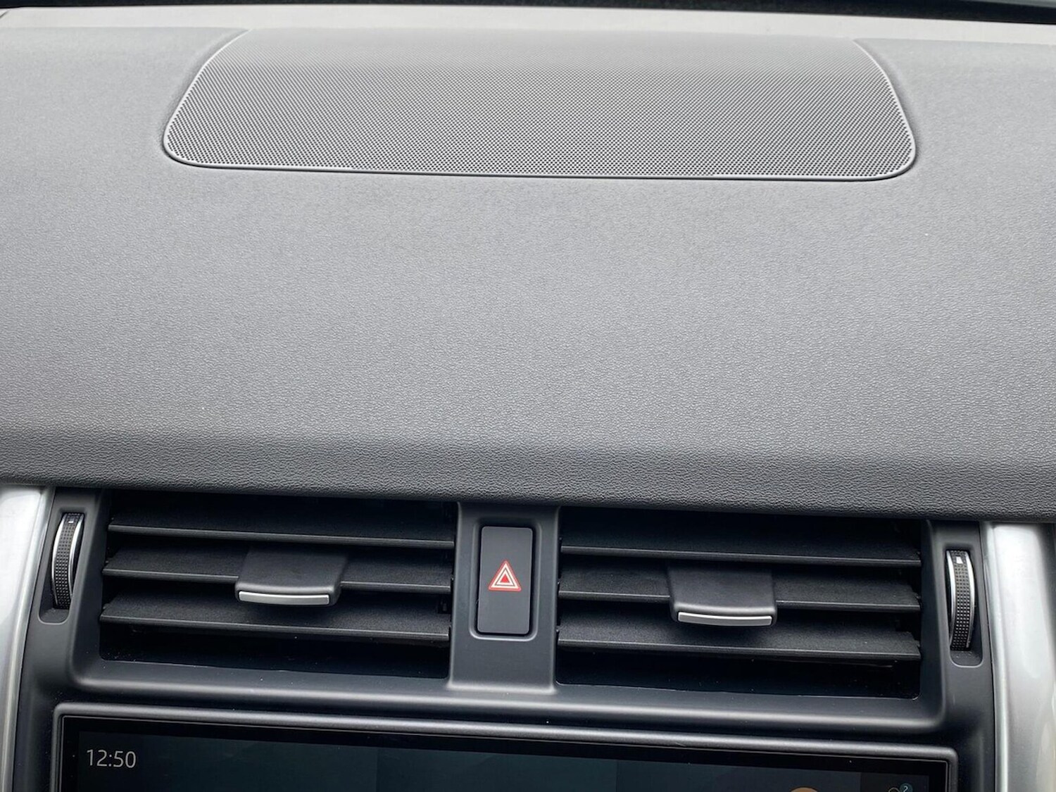 Used Land Rover Discovery 2024 for sale - 78193633: Photo 40