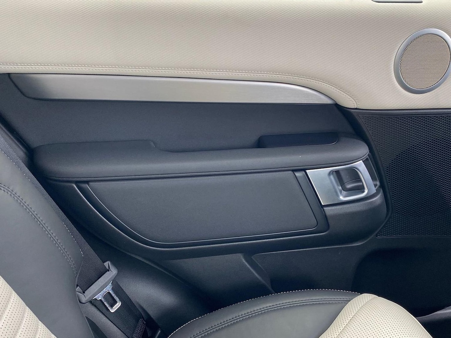 Used Land Rover Discovery 2024 for sale - 78193633: Photo 42