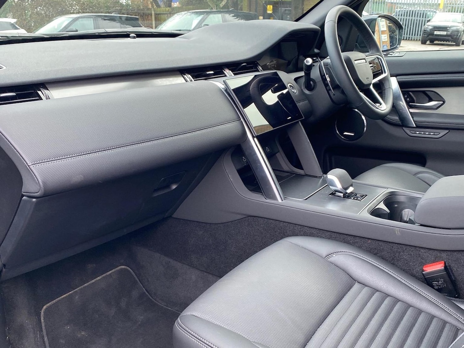 Used Land Rover Discovery Sport 2025 for sale - 77487930: Photo 3