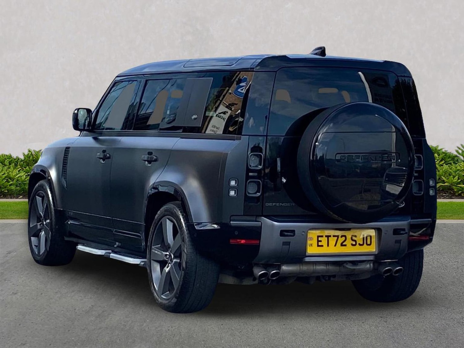 Used Land Rover Defender 2022 for sale - 76392446: Photo 2