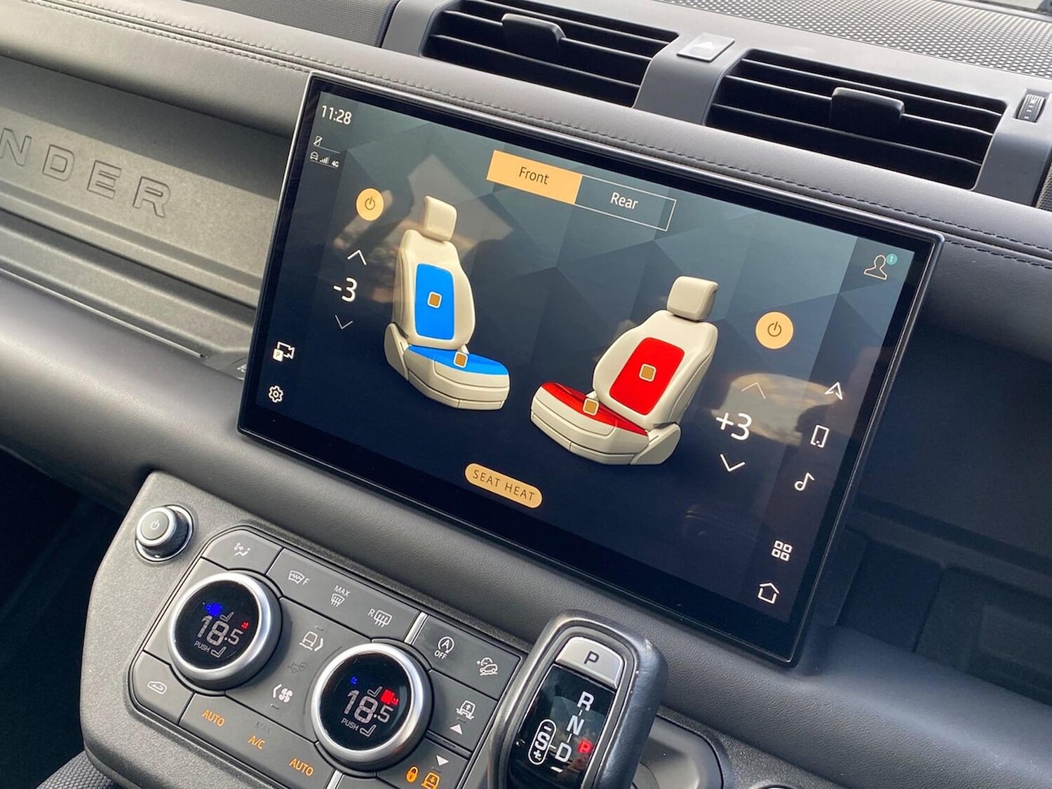 Used Land Rover Defender 2022 for sale - 76392446: Photo 22