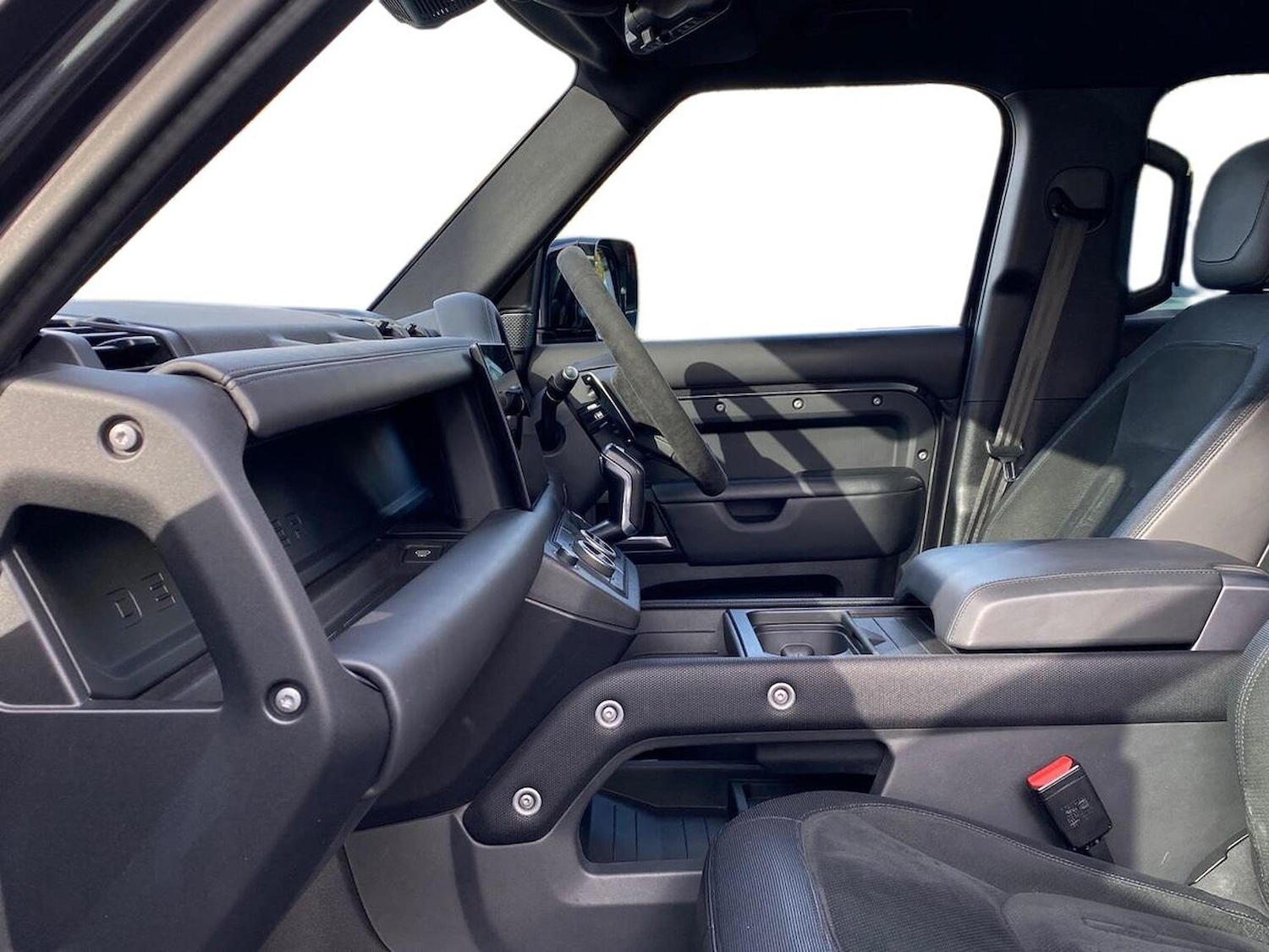 Used Land Rover Defender 2022 for sale - 76392446: Photo 3