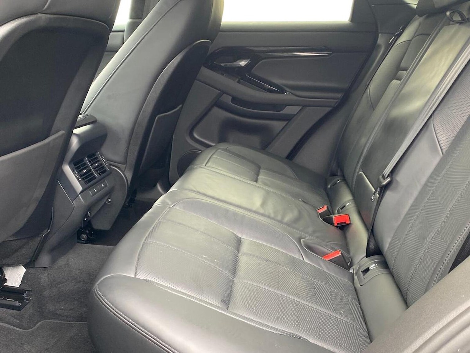 Used Land Rover Range Rover Evoque 2024 for sale - 76663809: Photo 4