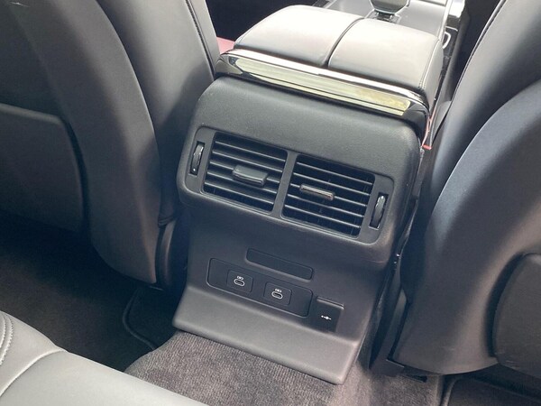 Used Land Rover Range Rover Velar 2024 for sale - 76198377: Photo 18