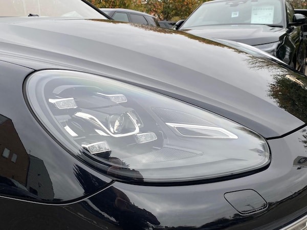 Used Porsche Cayenne 2017 for sale - 76300803: Photo 17