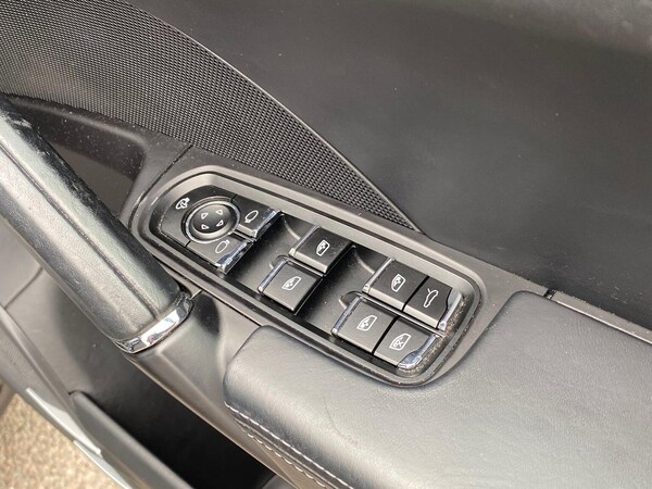 Used Porsche Cayenne 2017 for sale - 76300803: Photo 25