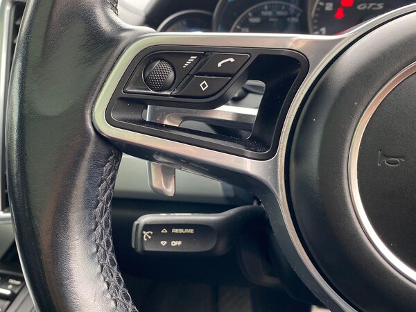 Used Porsche Cayenne 2017 for sale - 76300803: Photo 40