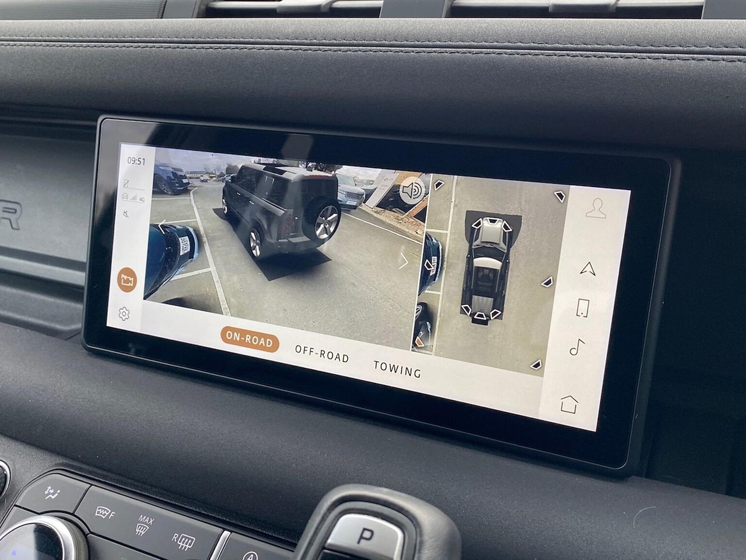 Used Land Rover Defender 2022 for sale - 76637803: Photo 12