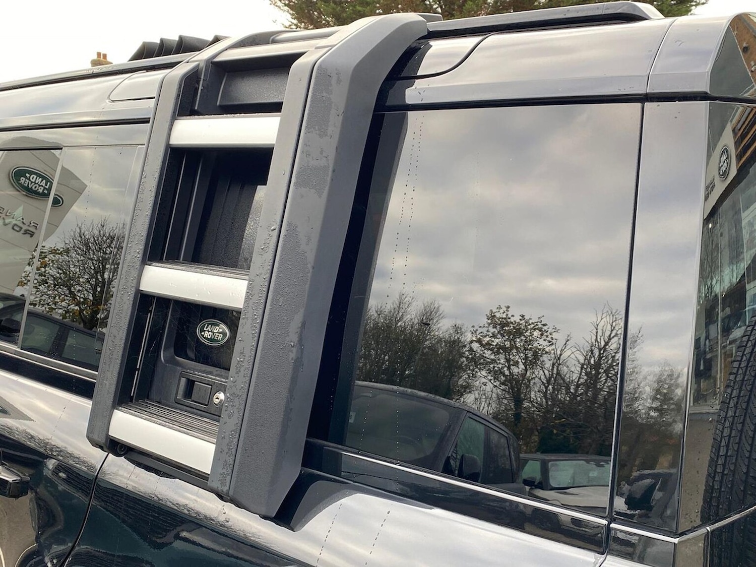 Used Land Rover Defender 2022 for sale - 76637803: Photo 28