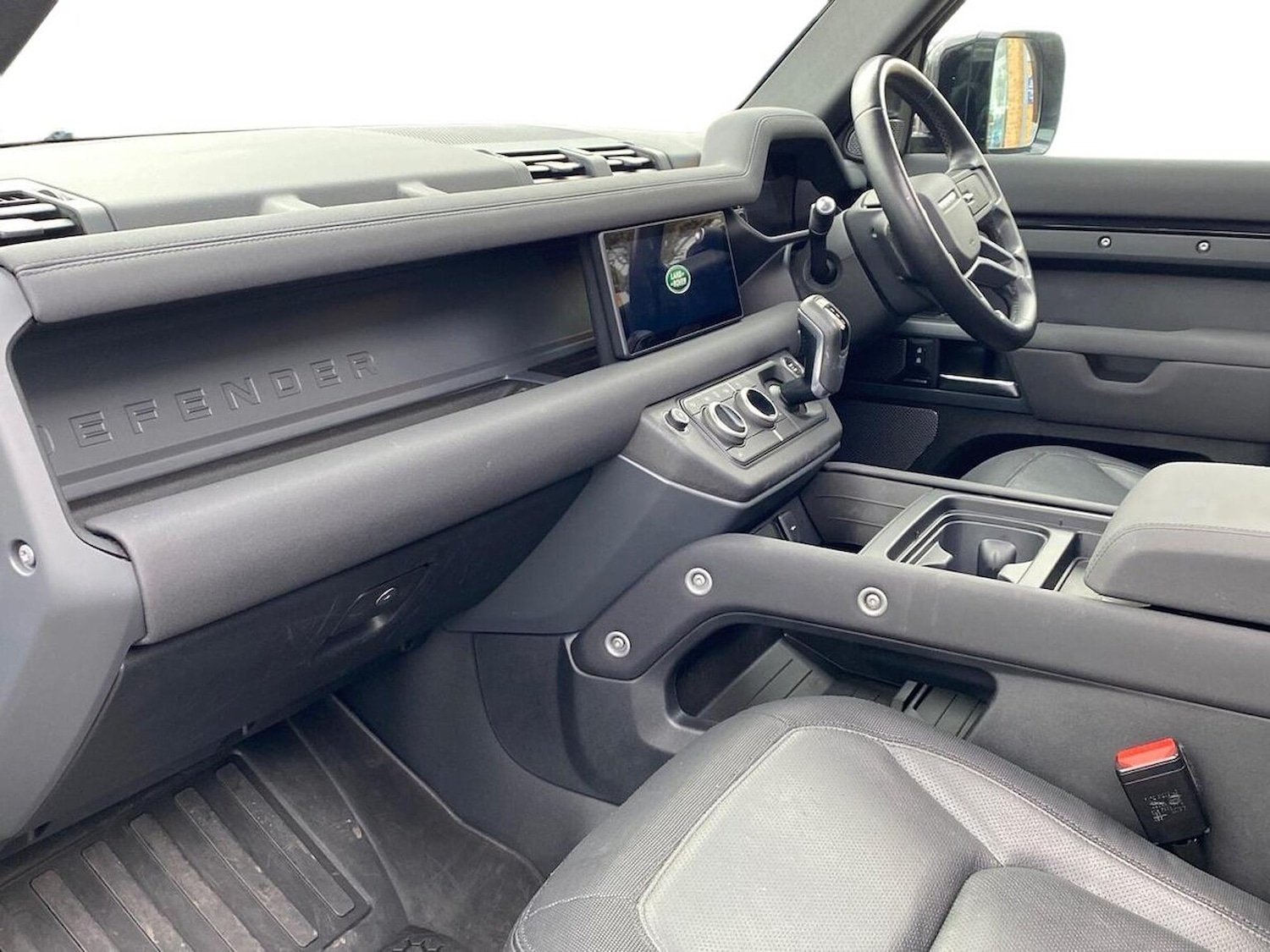 Used Land Rover Defender 2022 for sale - 76637803: Photo 3