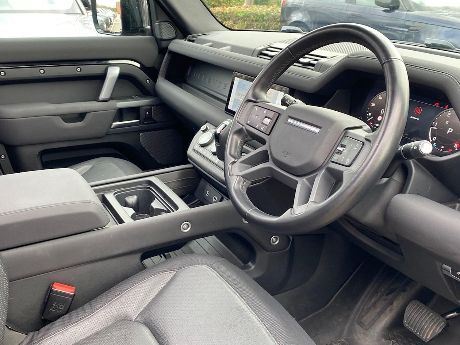 Used Land Rover Defender 2022 for sale - 76637803: Photo 34