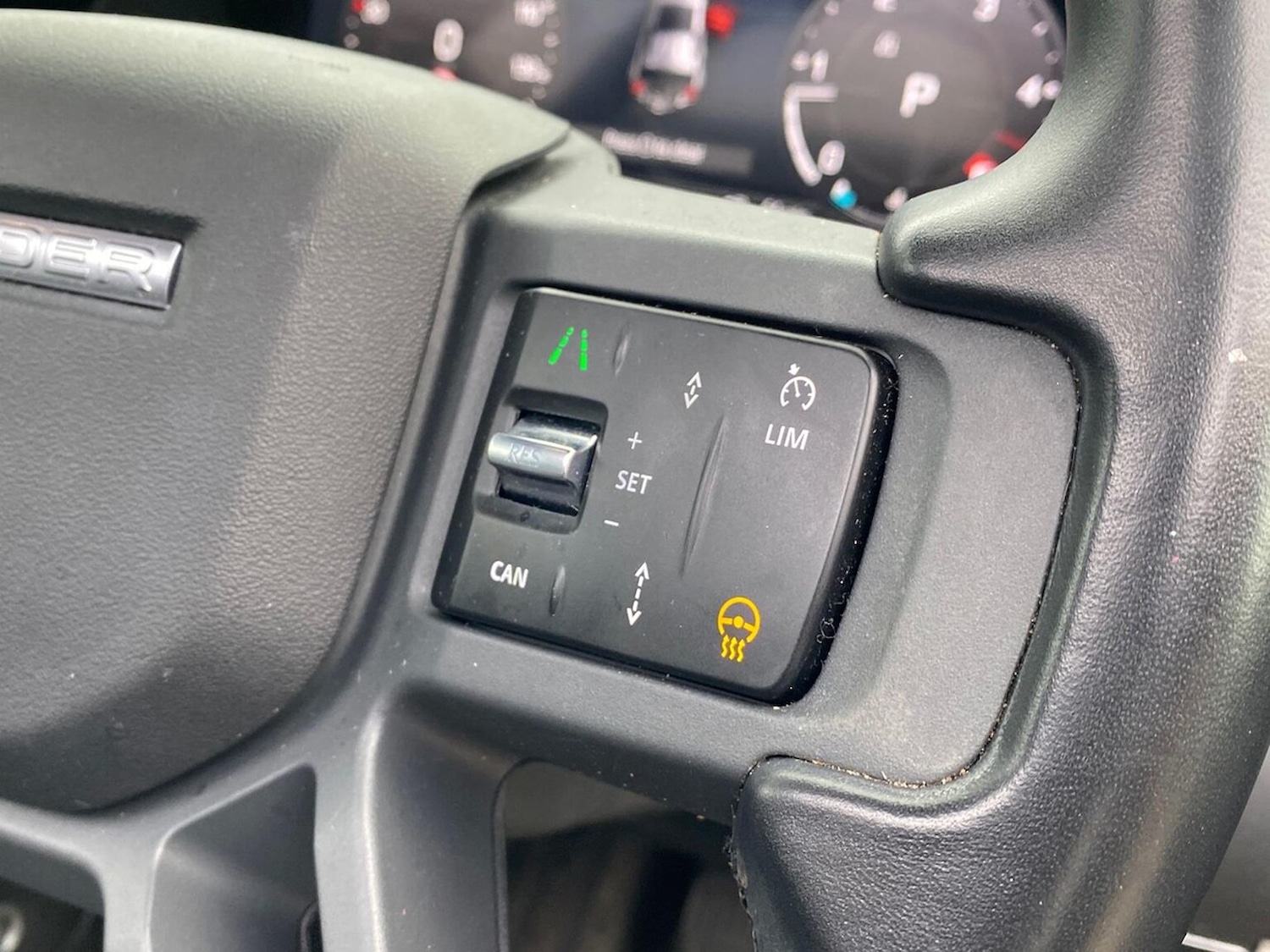 Used Land Rover Defender 2022 for sale - 76637803: Photo 35