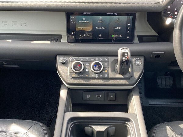 Used Land Rover Defender 2024 for sale - 75517968: Photo 14