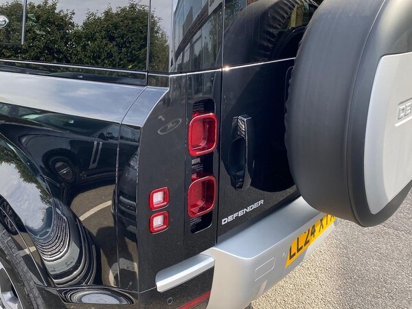 Used Land Rover Defender 2024 for sale - 75517968: Photo 19