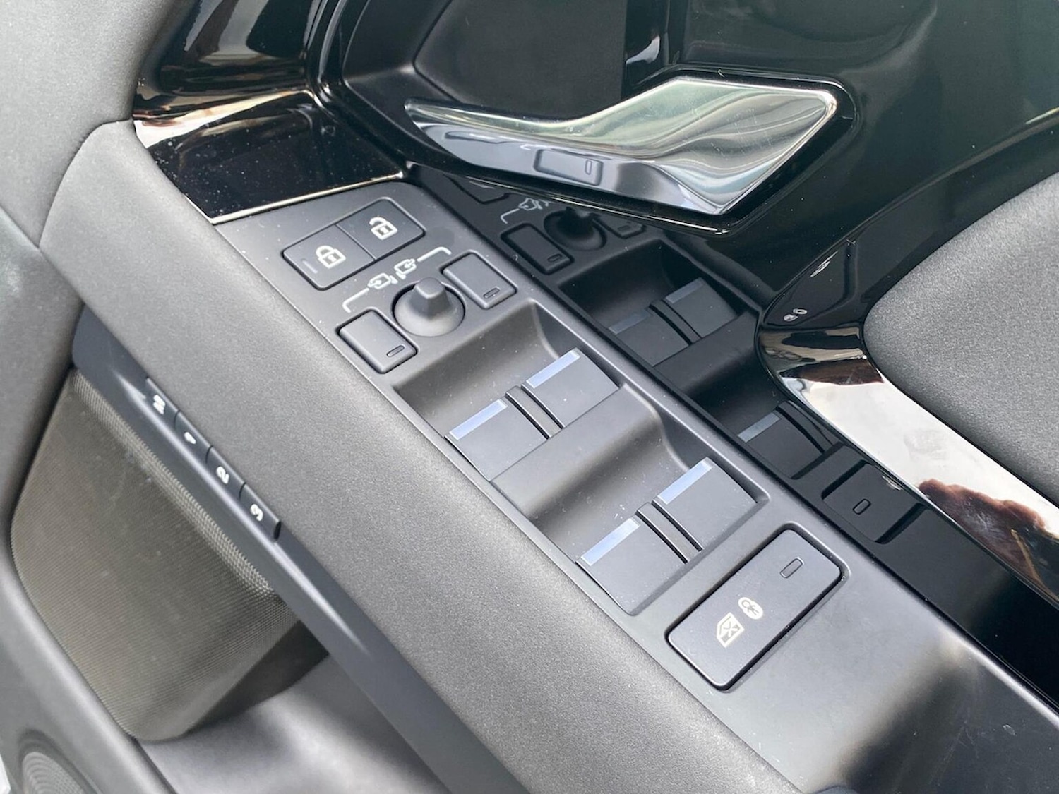 Used Land Rover Range Rover Evoque 2025 for sale - 77487966: Photo 25