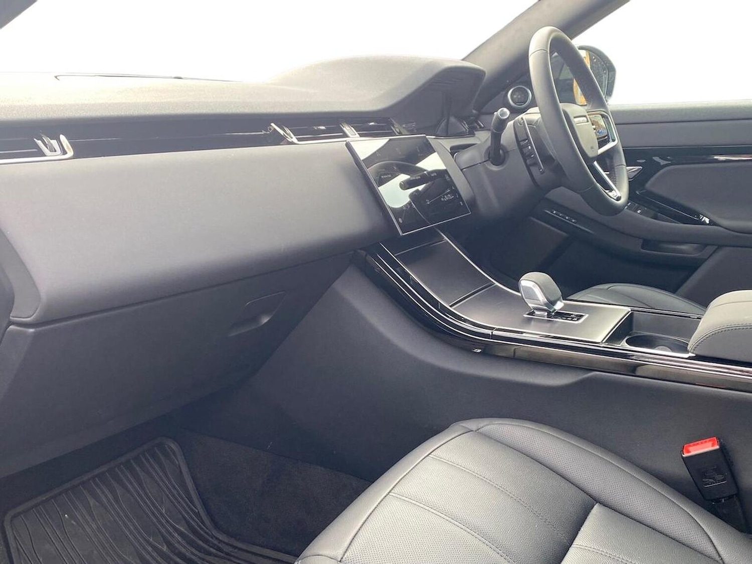 Used Land Rover Range Rover Evoque 2025 for sale - 77487966: Photo 3