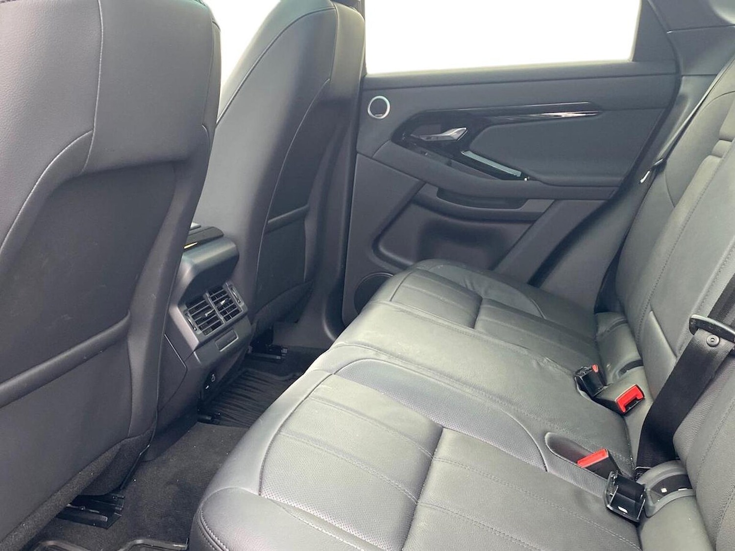 Used Land Rover Range Rover Evoque 2025 for sale - 77487966: Photo 4