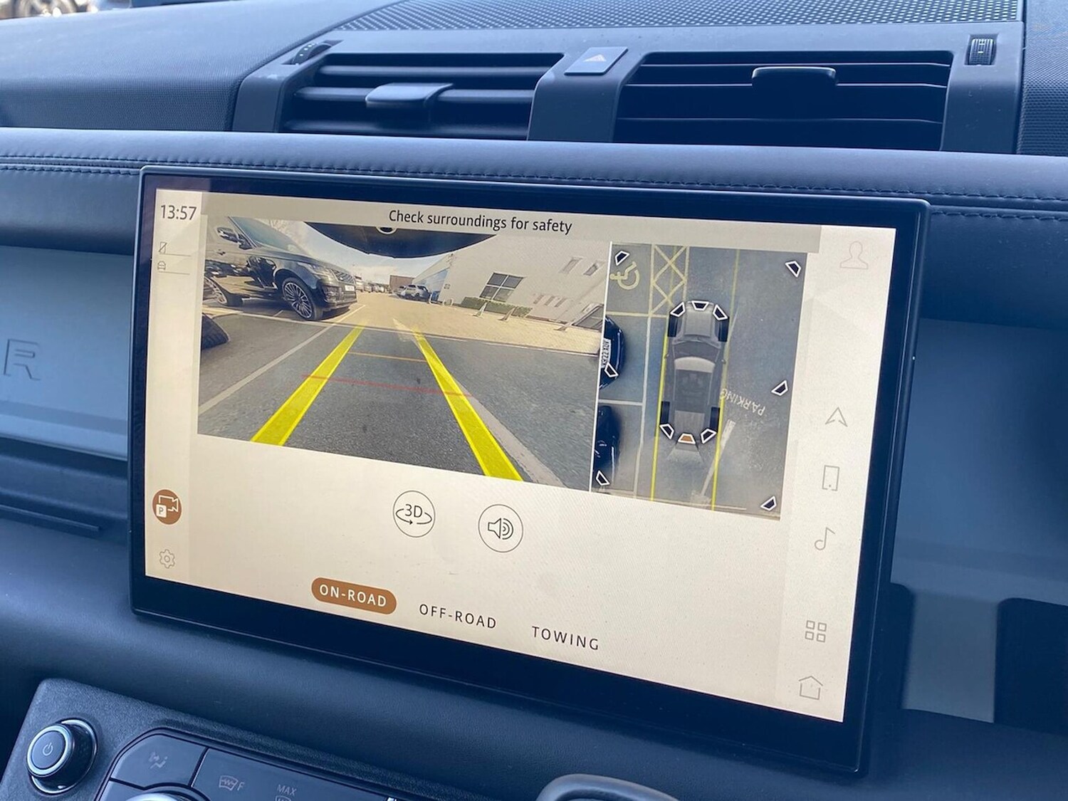 Used Land Rover Defender 2023 for sale - 78193613: Photo 14