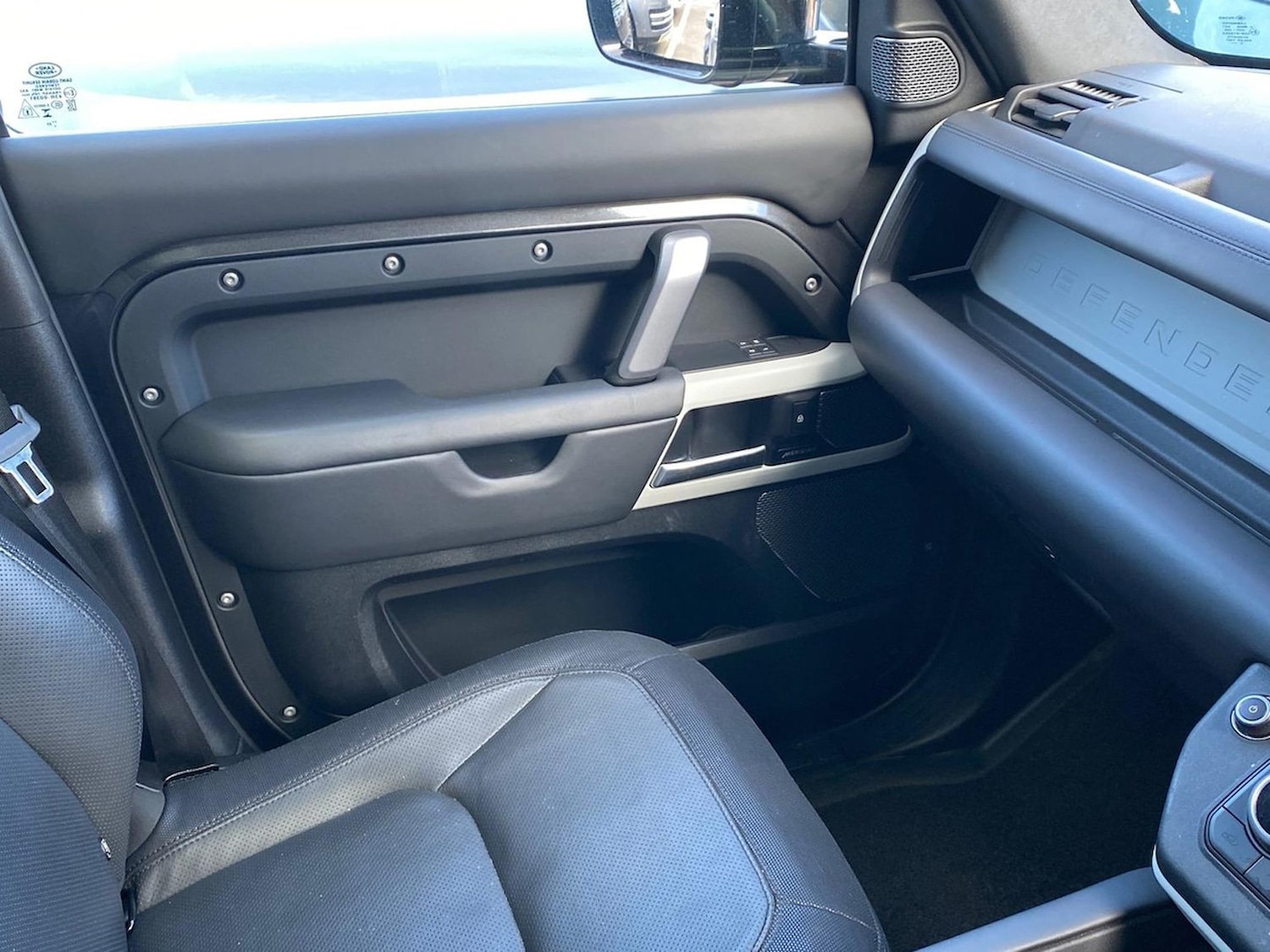 Used Land Rover Defender 2023 for sale - 78193613: Photo 46