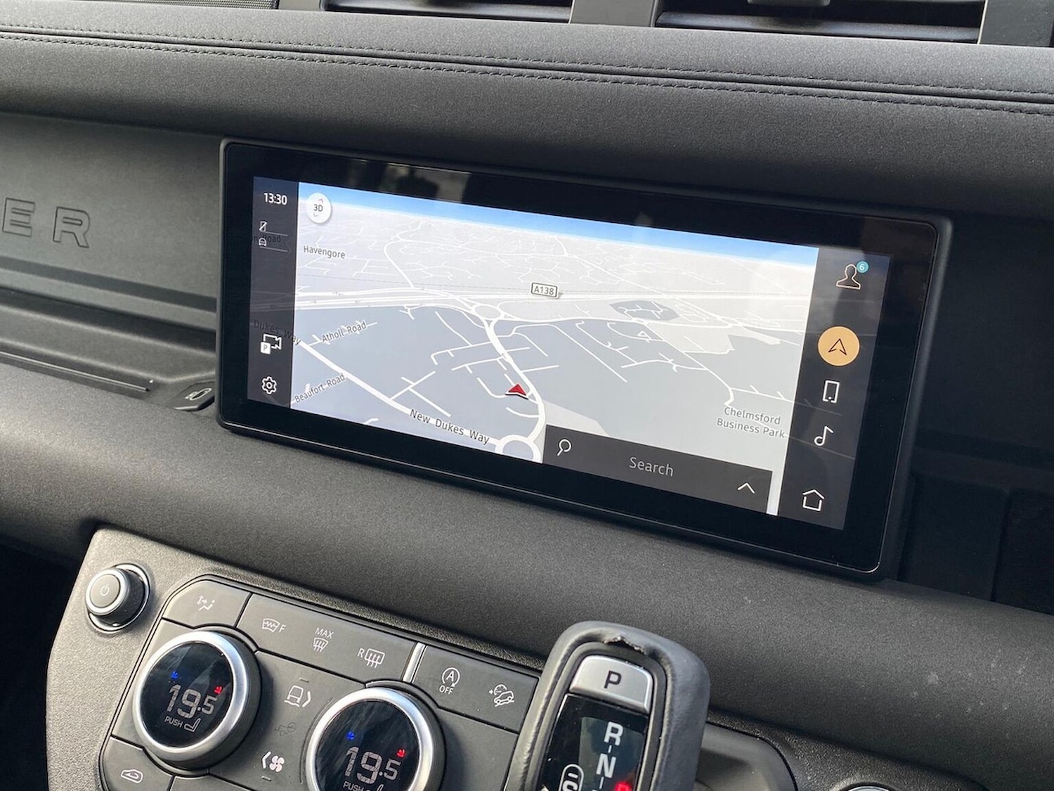 Used Land Rover Defender 2022 for sale - 76396957: Photo 11