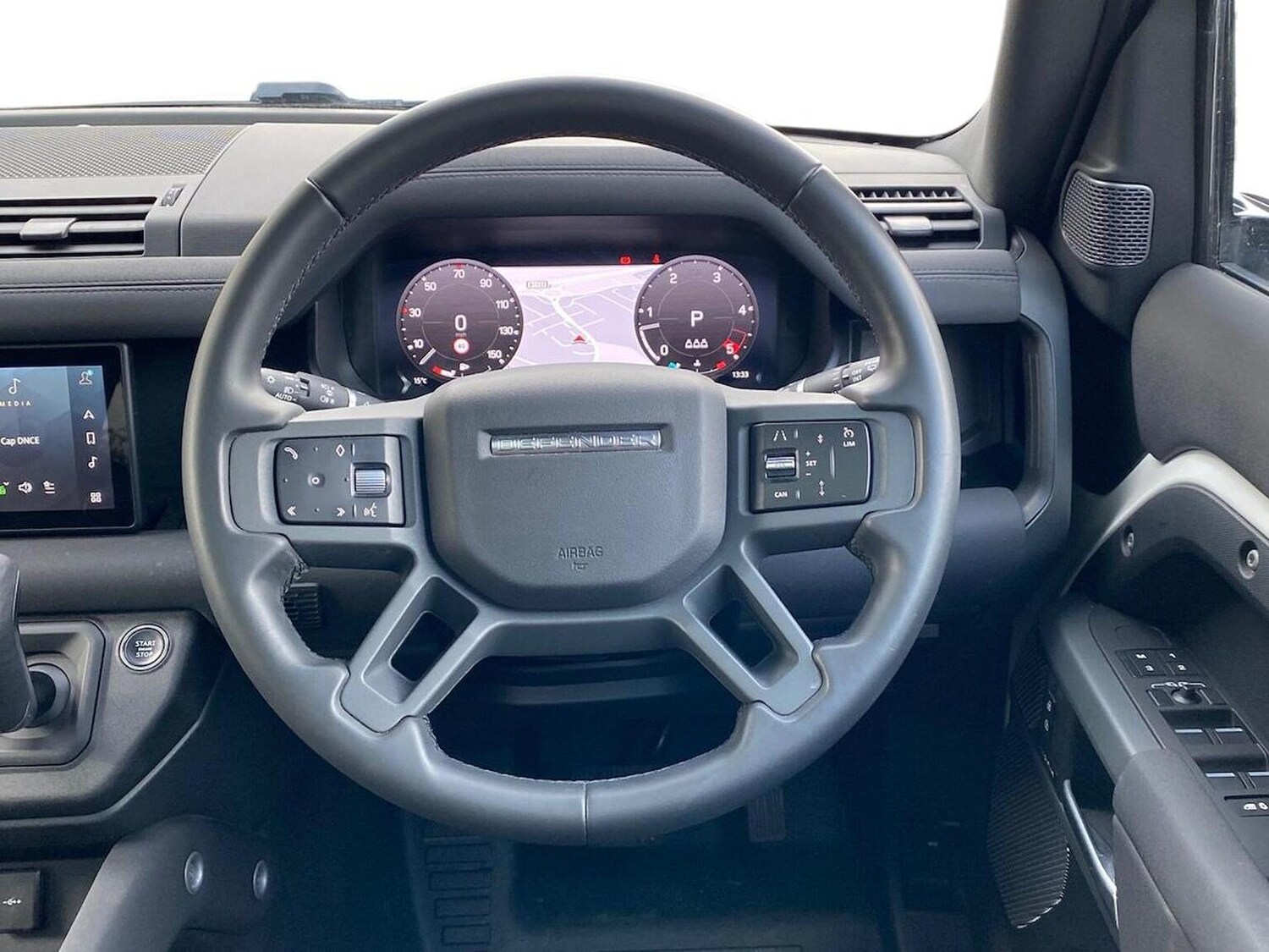 Used Land Rover Defender 2022 for sale - 76396957: Photo 15