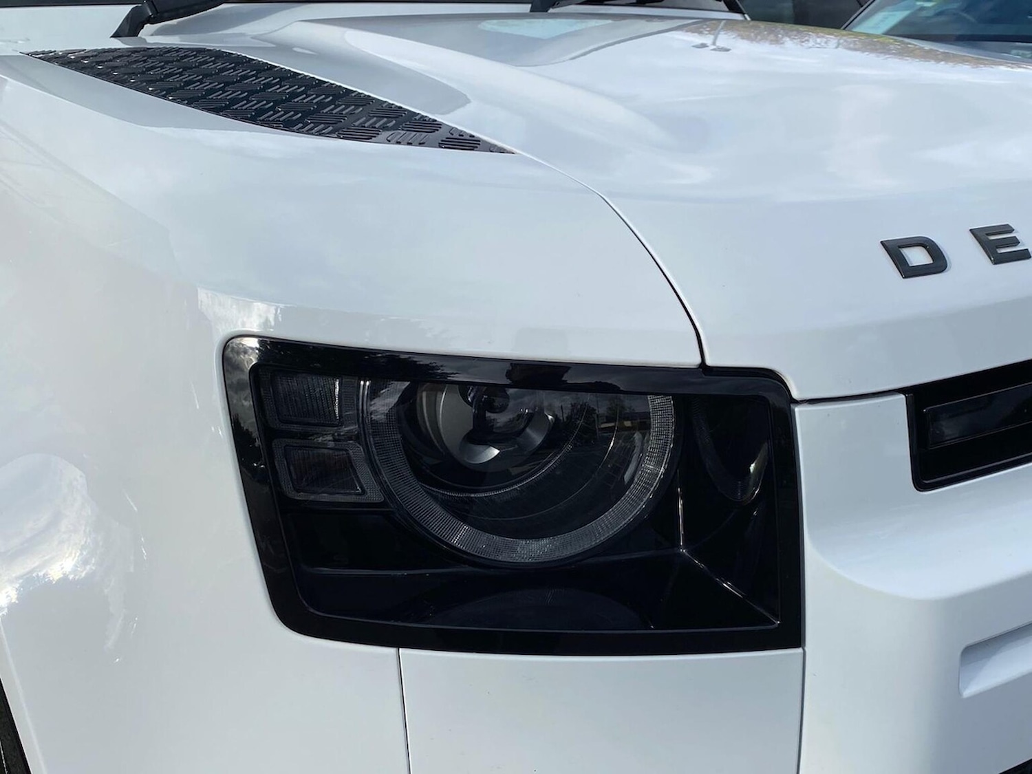 Used Land Rover Defender 2022 for sale - 76396957: Photo 17