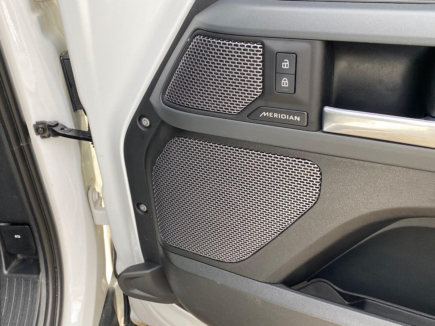 Used Land Rover Defender 2022 for sale - 76396957: Photo 24