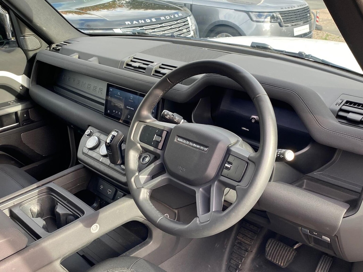 Used Land Rover Defender 2022 for sale - 76396957: Photo 35