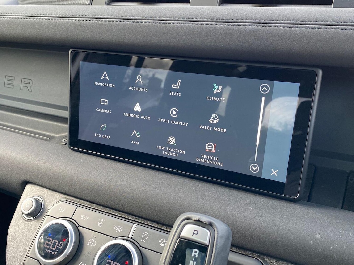 Used Land Rover Defender 2022 for sale - 76396957: Photo 40