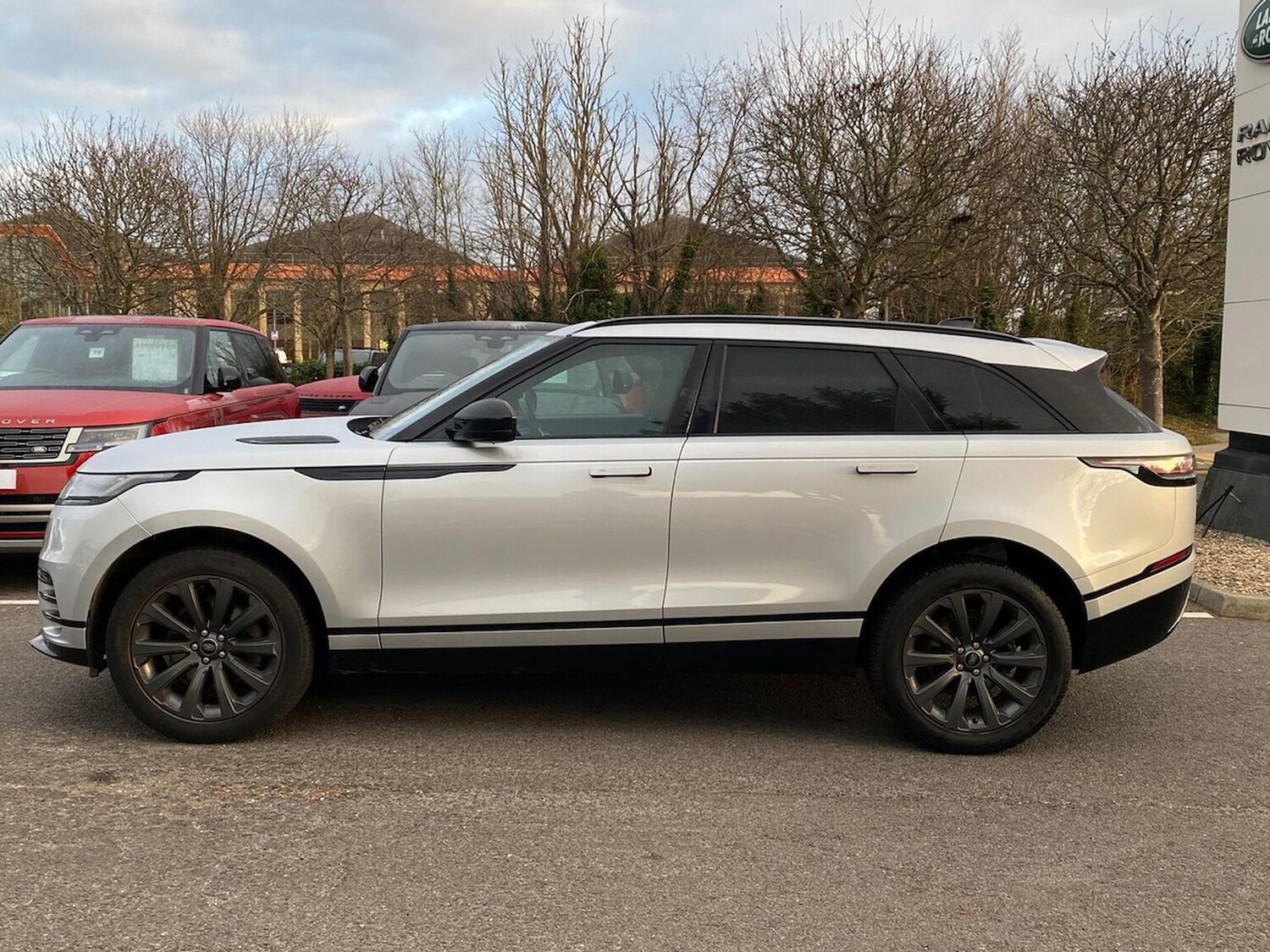 Used Land Rover Range Rover Velar 2023 for sale - 77721408: Photo 28