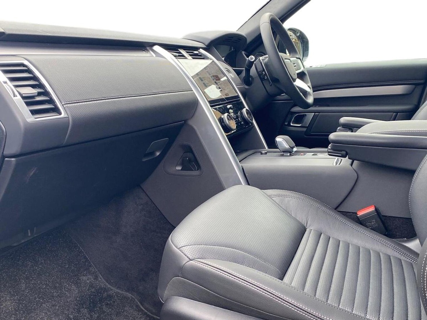 Used Land Rover Discovery 2025 for sale - 77891693: Photo 3