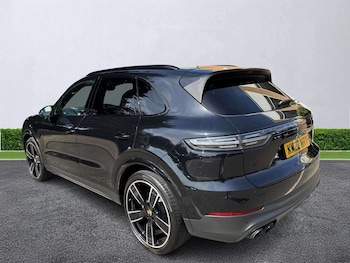 Used Porsche Cayenne 2022 for sale - 79091435: Photo