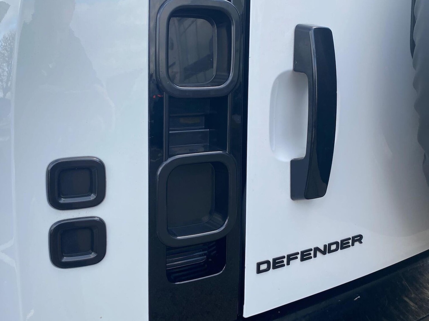 Used Land Rover Defender 2023 for sale - 77676385: Photo 19