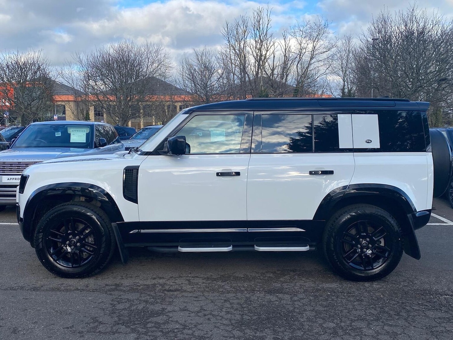 Used Land Rover Defender 2023 for sale - 77676385: Photo 30