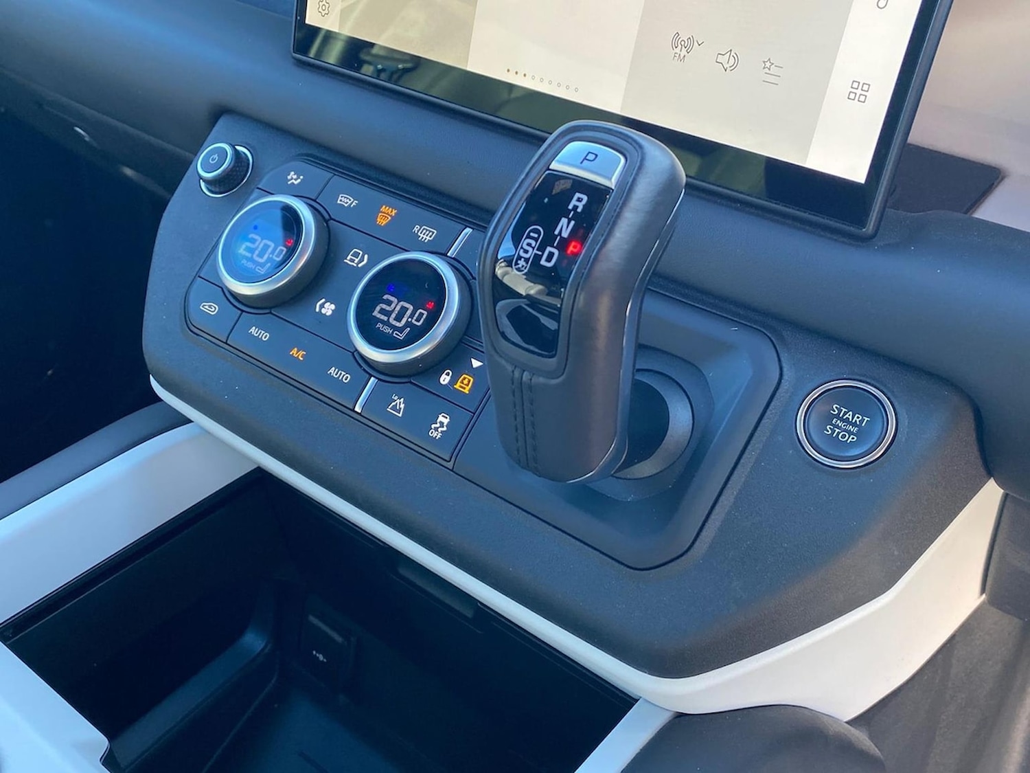 Used Land Rover Defender 2025 for sale - 78144526: Photo 15