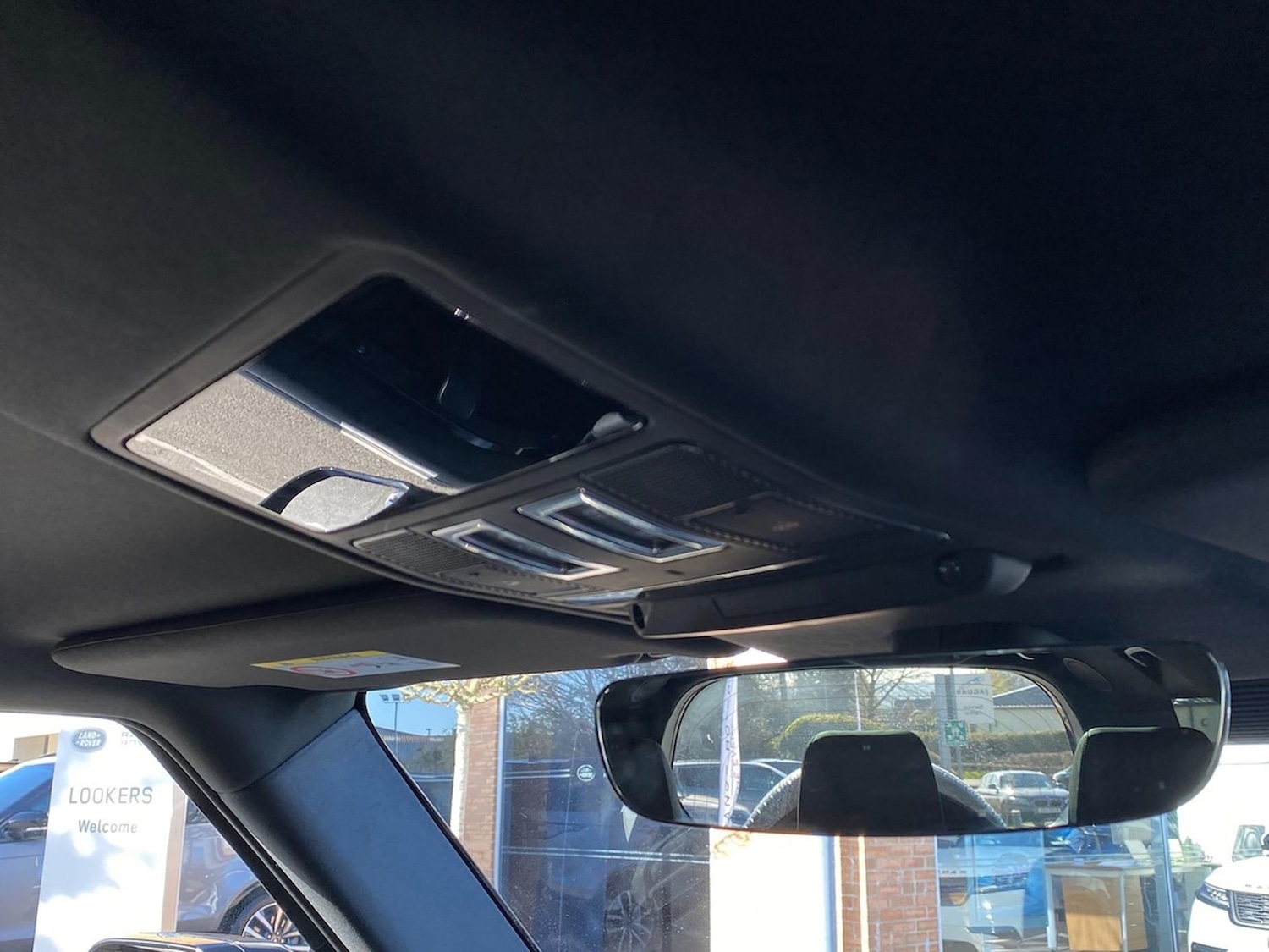 Used Land Rover Defender 2025 for sale - 78144526: Photo 25