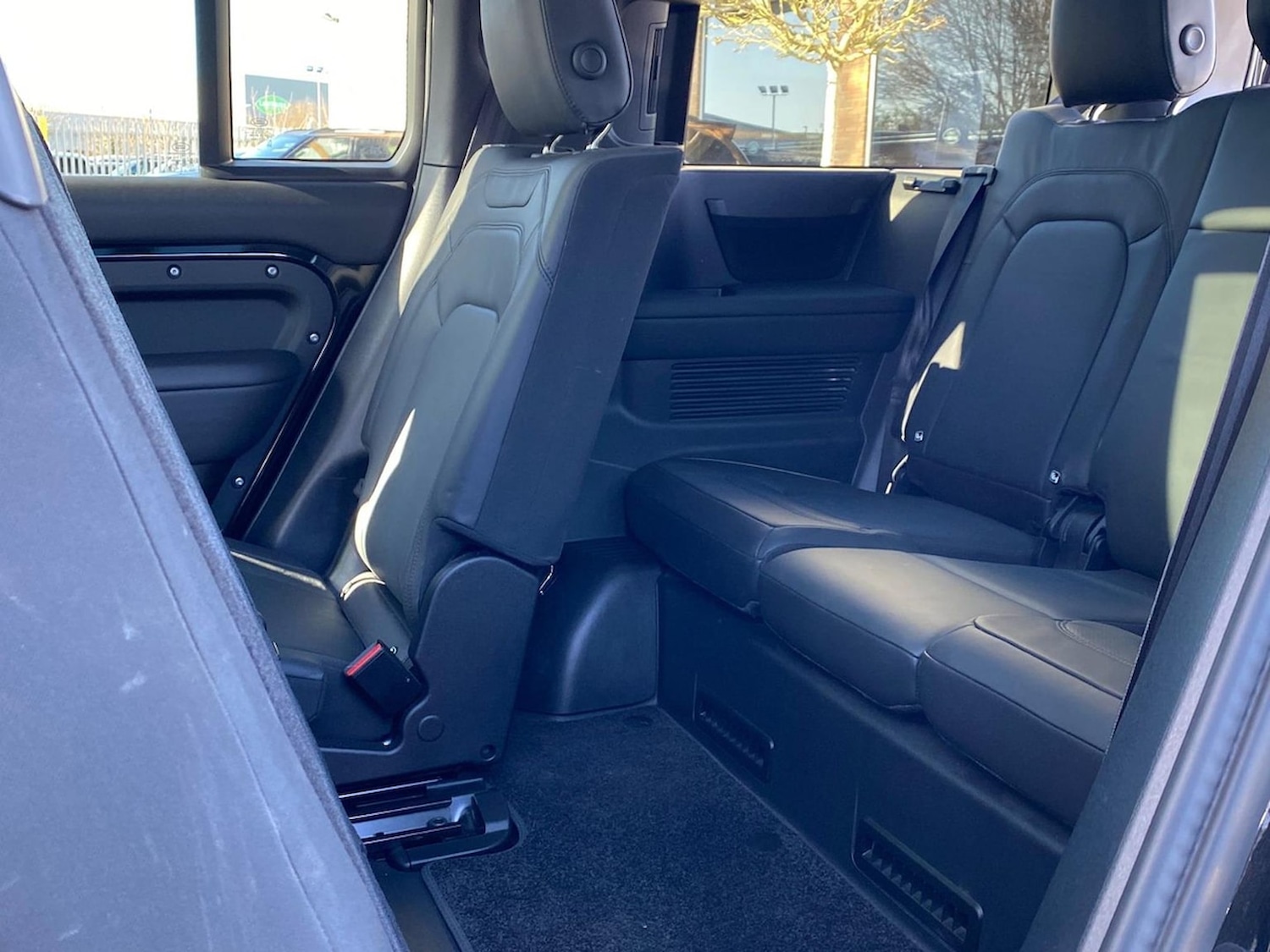 Used Land Rover Defender 2025 for sale - 78144526: Photo 35